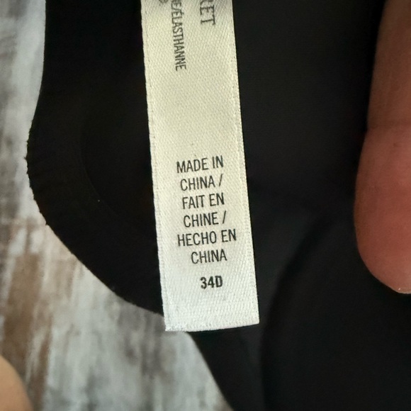 VS SPORT BRAS - Picture 4 of 13